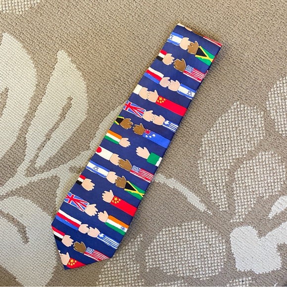 SAVE THE CHILDREN Neck Tie "Reaching For Love" International Peace Flags Peace - Picture 2 of 8